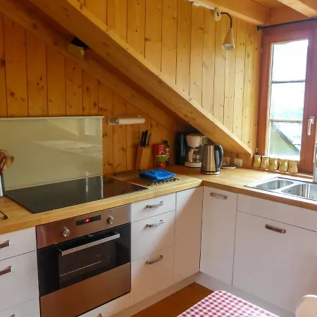 Chalet Ankie-2 아파트 Ayer